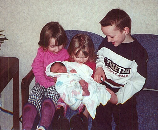 kids.jpg (51827 bytes)